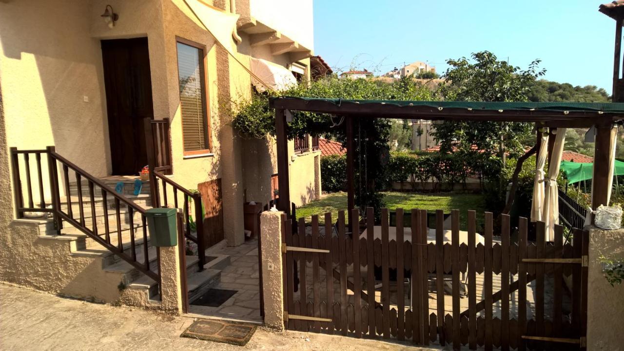 Euphoria Beach House Palaiontsiflikion Exterior photo